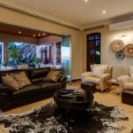 Villa Charmante - Informal Lounge