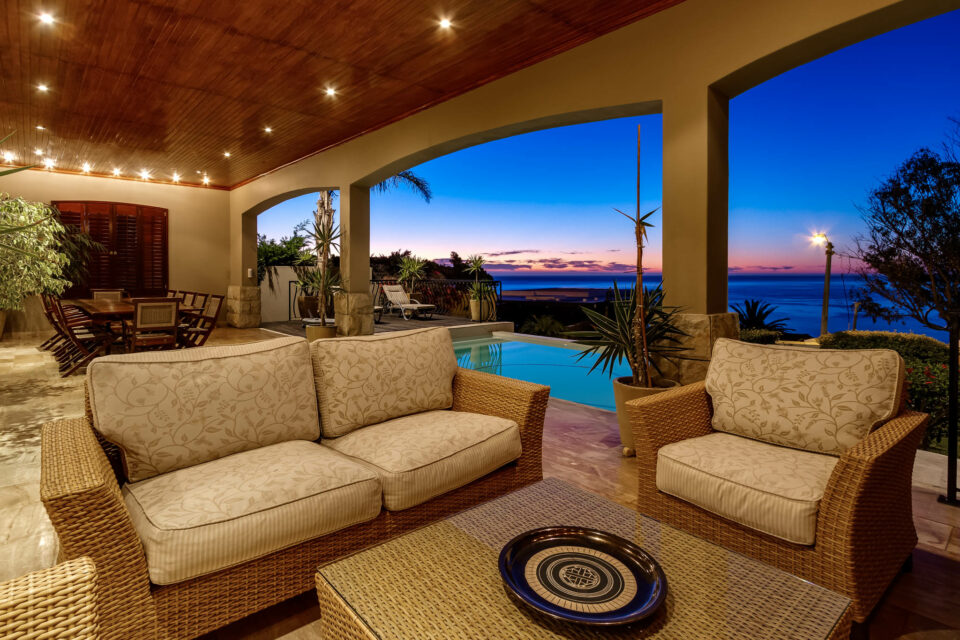 Villa Charmante - Outside Lounge