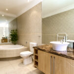 Villa Charmante - Second Bathroom