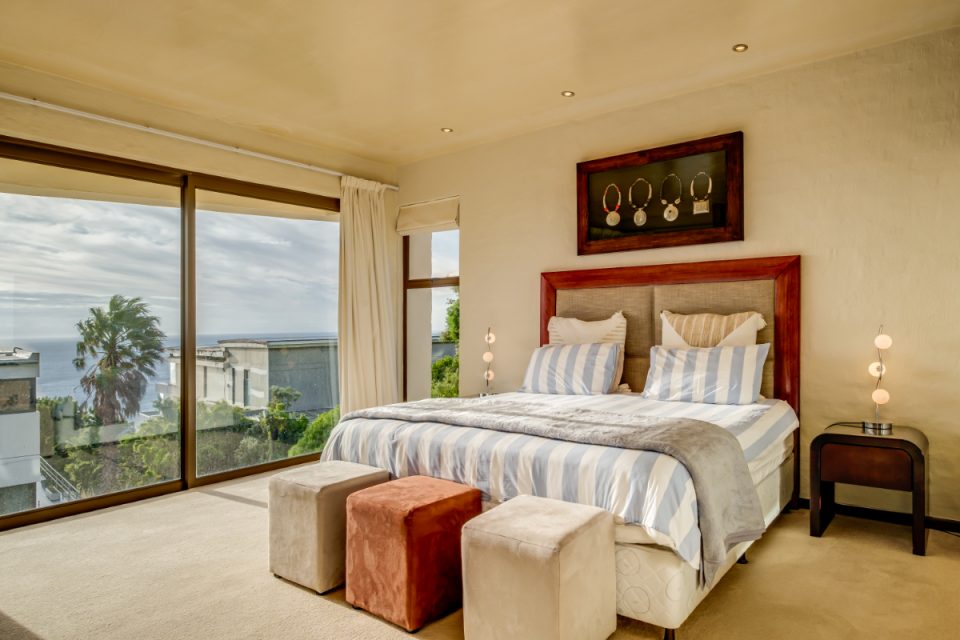 Oudekraal Lodge - Master bedroom with views