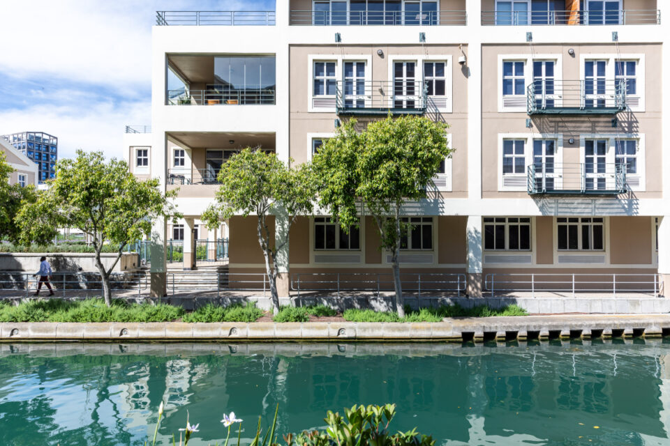 Altmore 001 - Altmore building