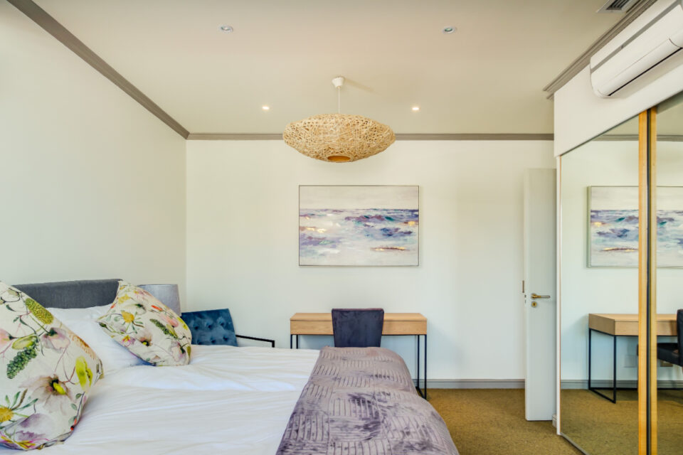 Majolica - Main bedroom