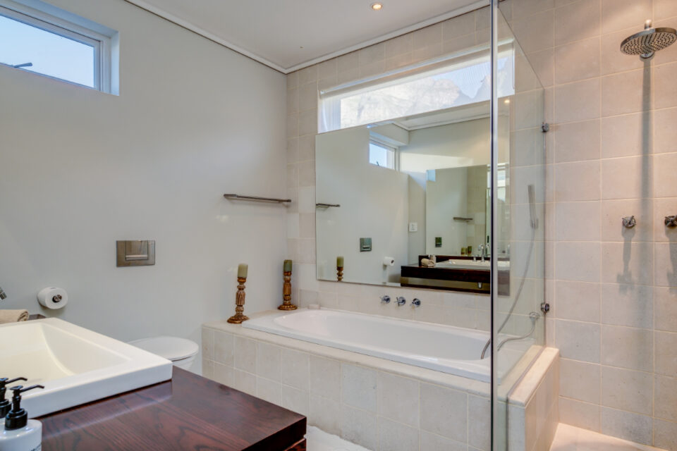 Villa Olivier - Bathroom