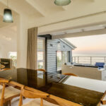 Bungalow on 4th - Dining and views