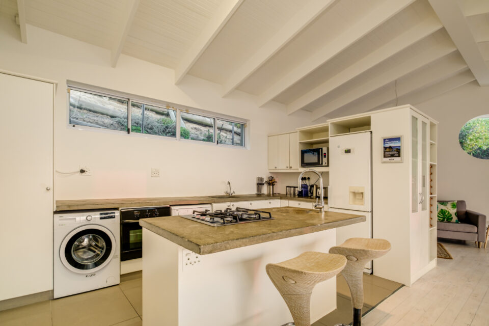 Bungalow on 4th - Kitchen