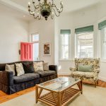 Sea Point Haven - Lounge with bay window