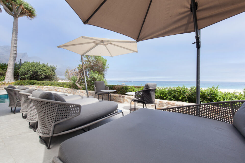 8 Glen Beach - Outdoor seating