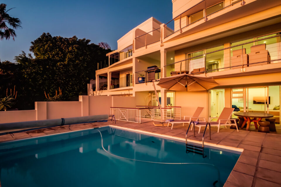 Alpha on the Bay - House exterior