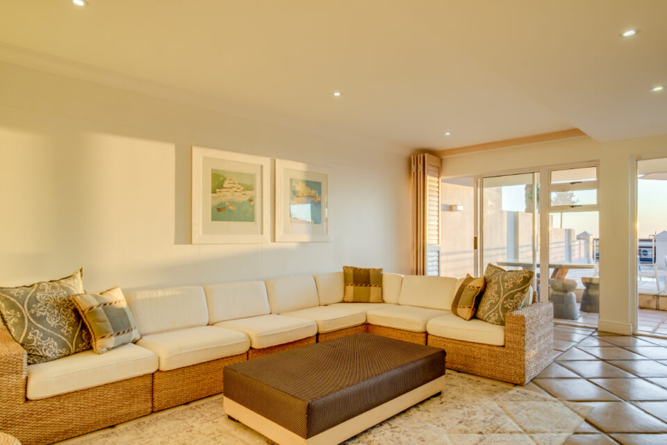 Alpha on the Bay - Informal lounge