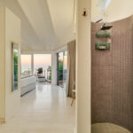 Bungalow on 4th - Master en-suite shower