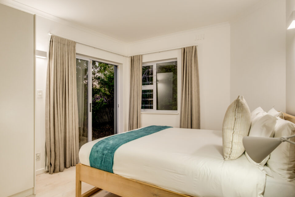 Bungalow on 4th - Second bedroom