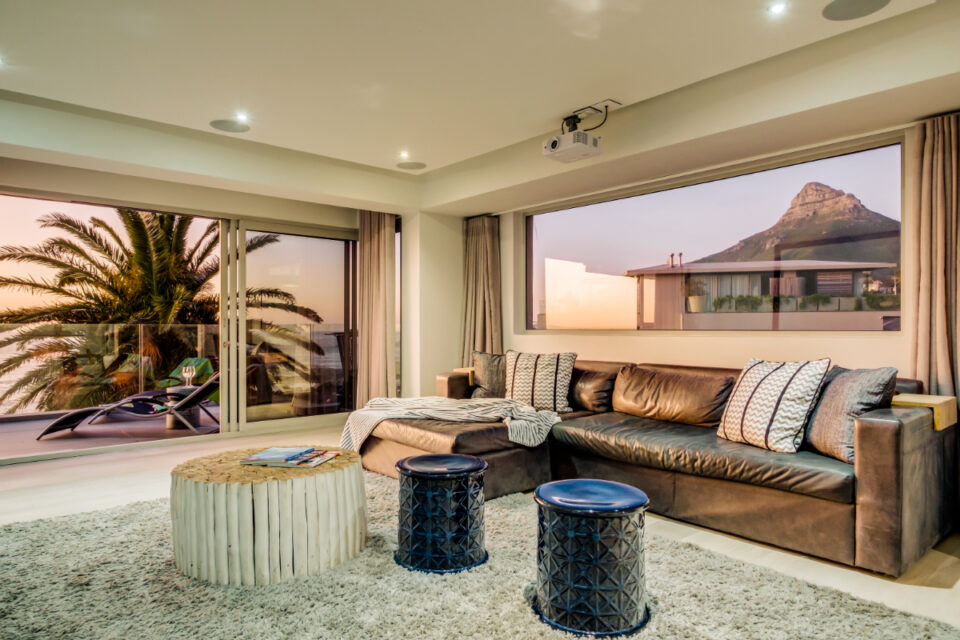 Houghton Penthouse - Living room