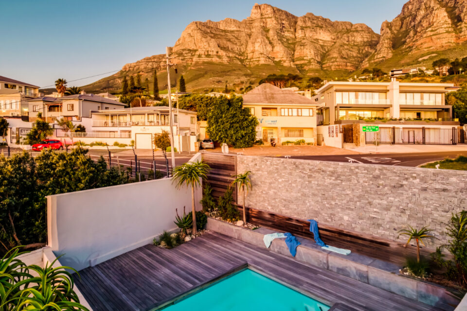 Houghton Penthouse - Mountain views