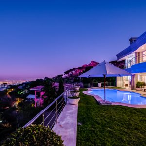 Vue de la ville - House and city views