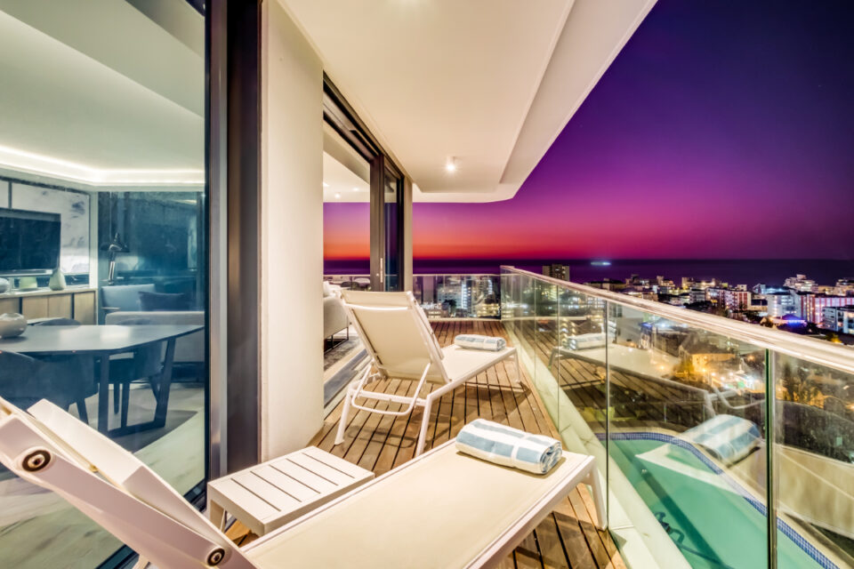 Attique Vue Penthouse - Balcony with views