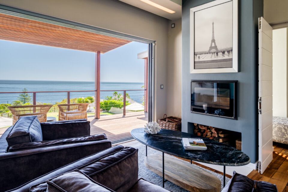 Riomar - Master Bedroom Lounge